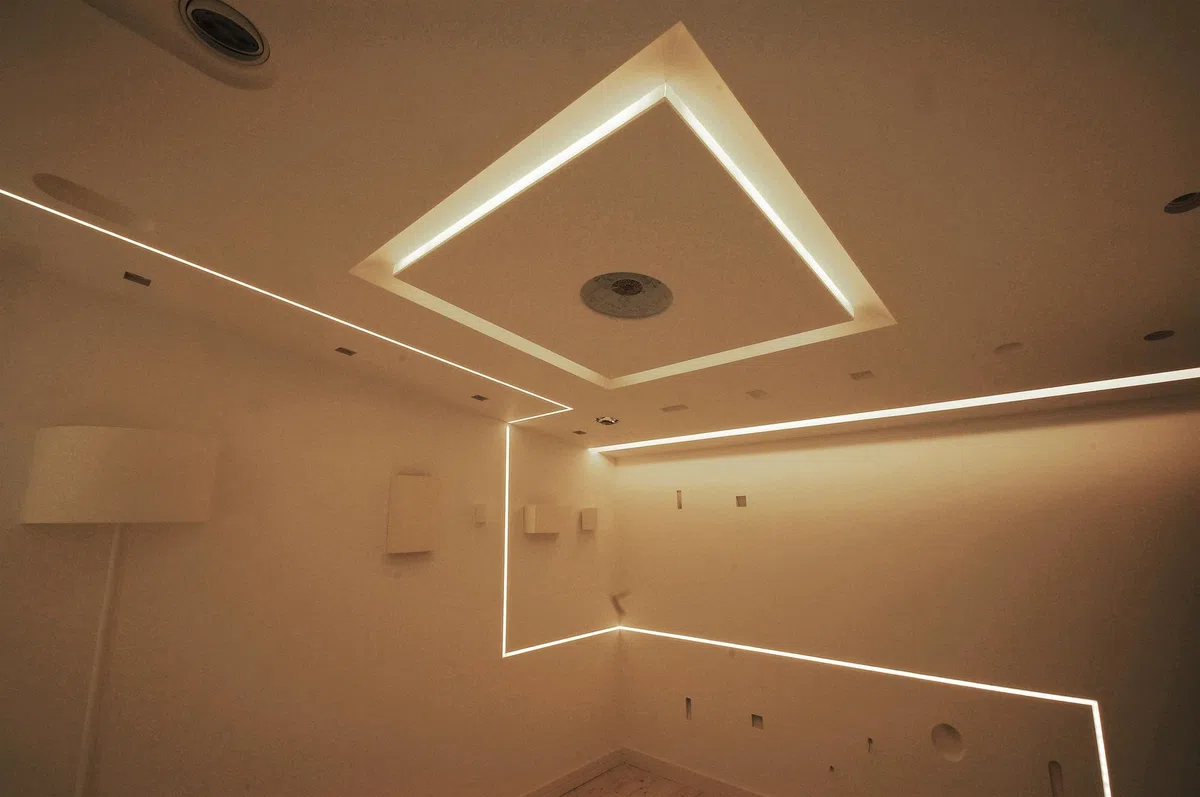 Fliesenprofil F0 Aluminium eloxiert – 2m LED Profil für Fliesen – Abschlussprofil für Badezimmer, – inkl.Abdeckung – LED Streifen bis 16mm (F0 mit opale abd.)