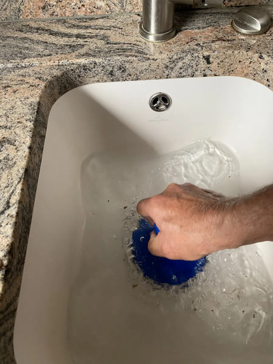Die Power-Glocke, Pümpel, Saugglocke, Pömpel für Dusche, WC, Abflüsse und Waschbecken, sehr leistungsstark