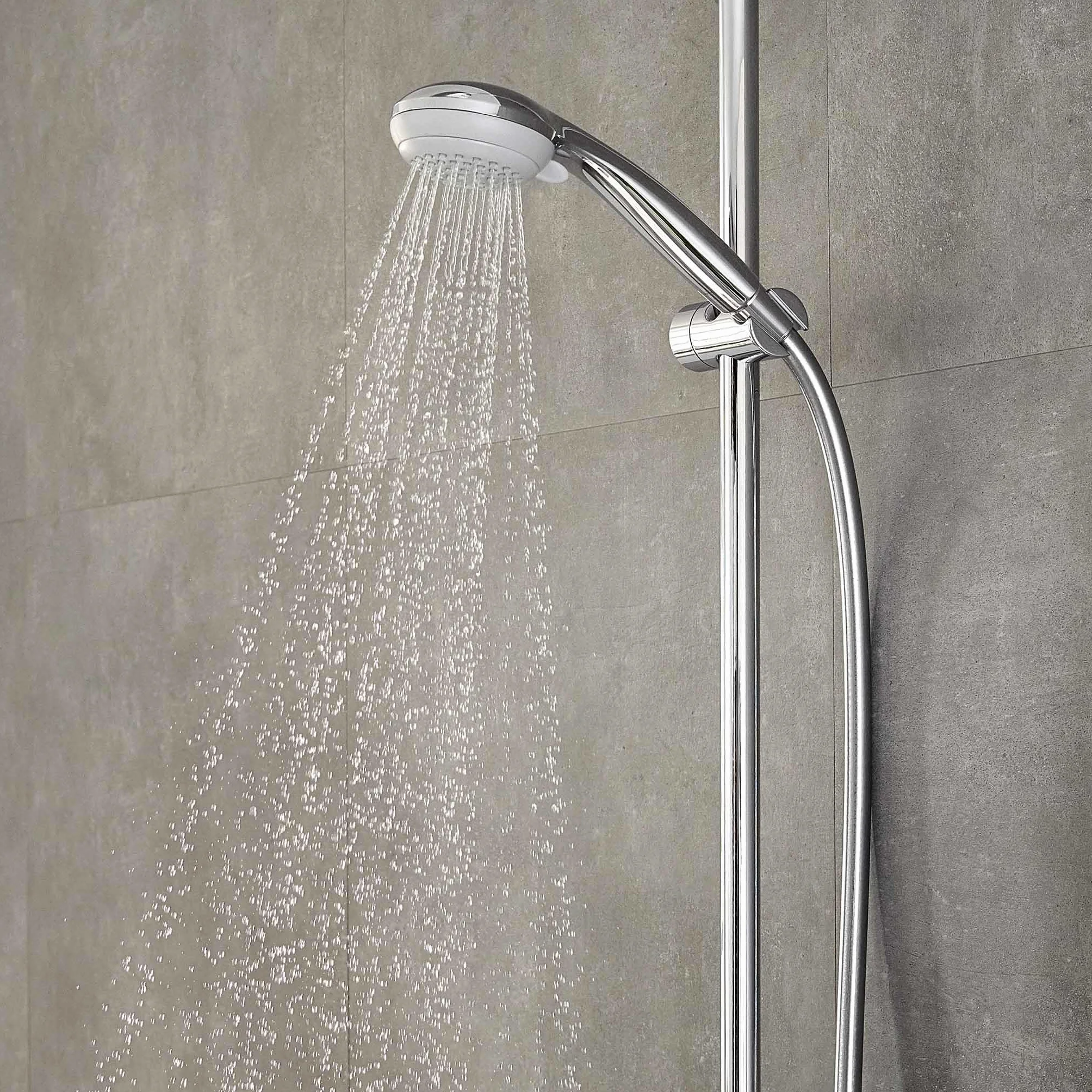 hansgrohe Crometta 85 - Duschkopf, Handbrause mit 2 Strahlarten, runde Duschbrause (⌀ 85 mm), Brausekopf mit Antikalk-Funktion, Chrom